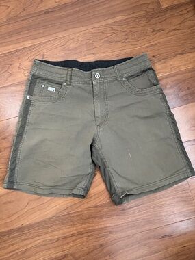 Used Kuhl Men's Olive Green Casual Shorts